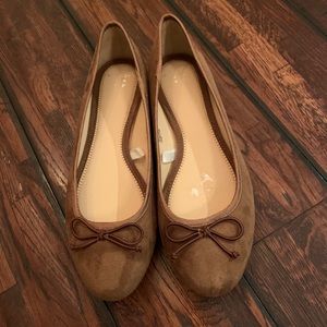 ❗️Super cute flats❗️